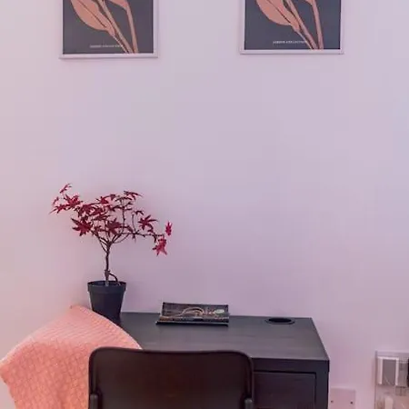 Apartment Vibes Getaway