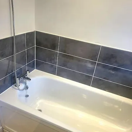 Vibes Getaway * Leeds (West Yorkshire)