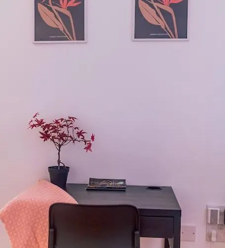 Apartment Vibes Getaway