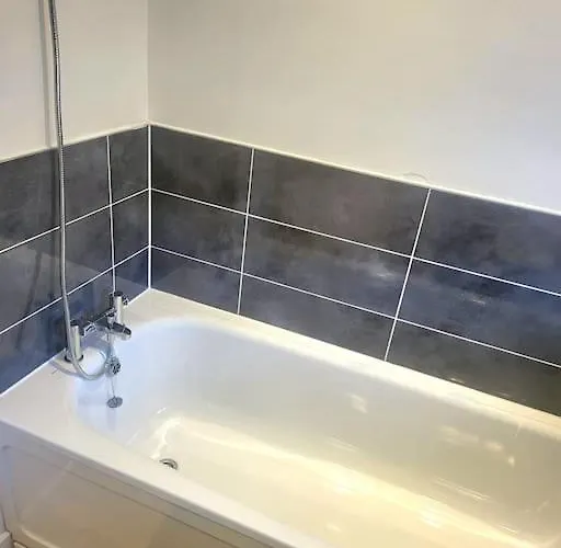 Vibes Getaway * Leeds (West Yorkshire)